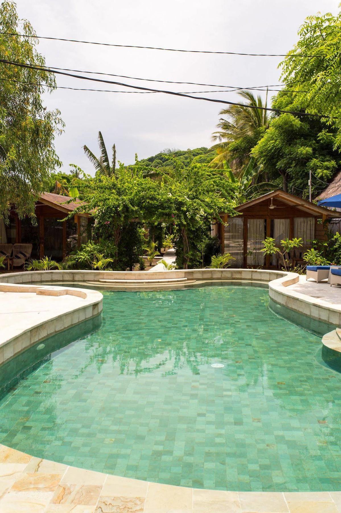 Gili Teak Beach Front Resort Gili Trawangan Exterior foto